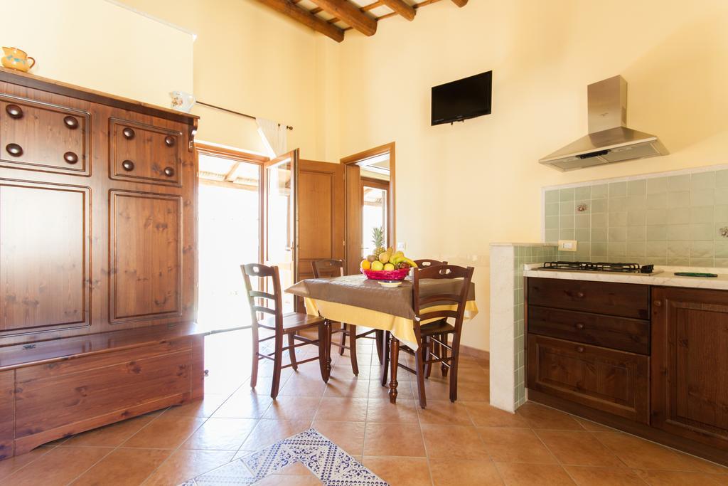 Casa Vacanze S. Marco Valderice Room photo