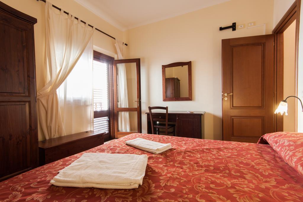 Casa Vacanze S. Marco Valderice Room photo