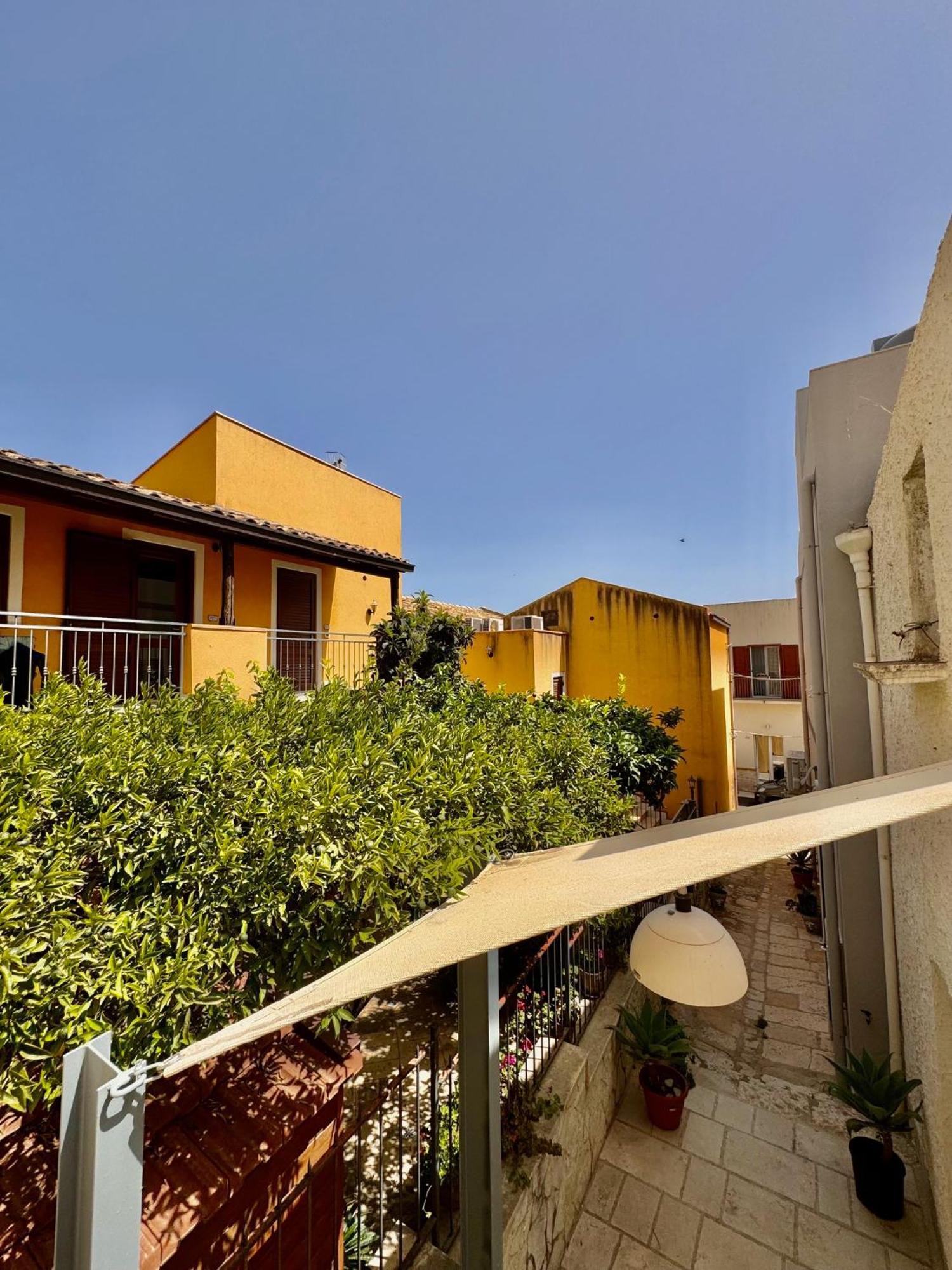 Casa Vacanze S. Marco Valderice Exterior photo
